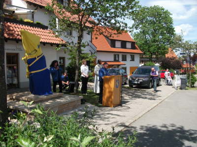 2013